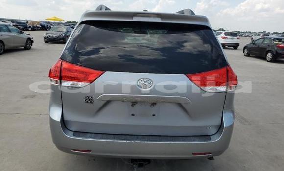 Buy Used Toyota Sienna Other Car in Lagos in Lagos State