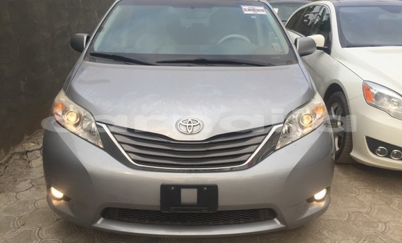 Acheter Occasion Voiture Toyota Sienna Autre à Akpet Central, État de Cross River Acheter Occasion Voiture Toyota Sienna Autre à Akpet Central, État de Cross River