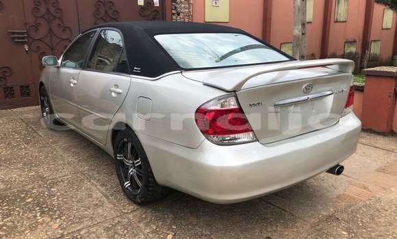 Acheter Occasion Voiture Toyota Camry Blanc à Akwukwu–Igbo, État du Delta Acheter Occasion Voiture Toyota Camry Blanc à Akwukwu–Igbo, État du Delta