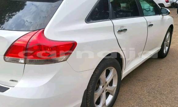 Buy Used Toyota Venza White Car in Abuja in Lagos State Buy Used Toyota Venza White Car in Abuja in Lagos State