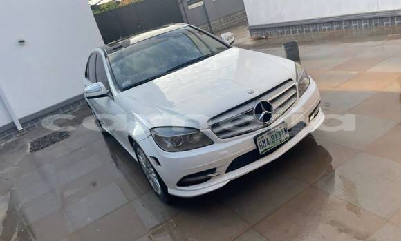 Acheter Occasion Voiture Mercedes-Benz C–Class Blanc à Abuja, État de Lagos