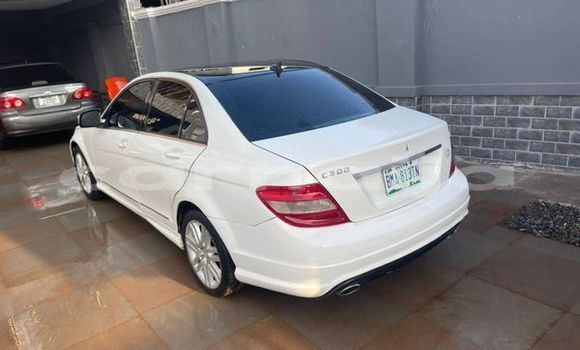 Buy Used Mercedes-Benz C–Class White Car in Abuja in Lagos State Buy Used Mercedes-Benz C–Class White Car in Abuja in Lagos State