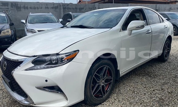 Buy Used Lexus RX 350 White Car in Abuja in Lagos State Buy Used Lexus RX 350 White Car in Abuja in Lagos State