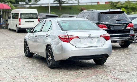 Acheter Occasion Voiture Toyota Corolla Blanc à Abuja, État de Lagos Acheter Occasion Voiture Toyota Corolla Blanc à Abuja, État de Lagos
