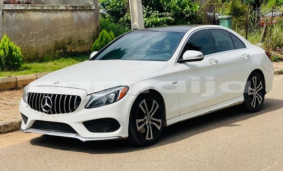 Acheter Occasion Voiture Mercedes-Benz C-Classe Blanc à Abuja, État de Lagos