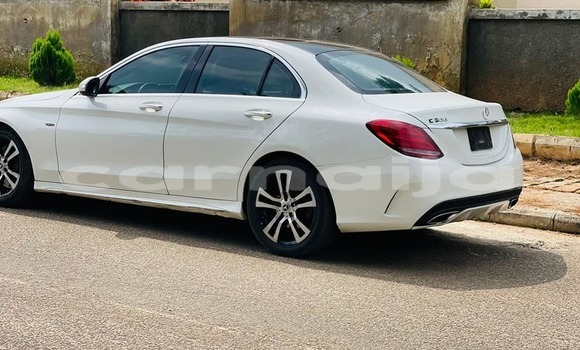 Acheter Occasion Voiture Mercedes-Benz C-Classe Blanc à Abuja, État de Lagos Acheter Occasion Voiture Mercedes-Benz C-Classe Blanc à Abuja, État de Lagos