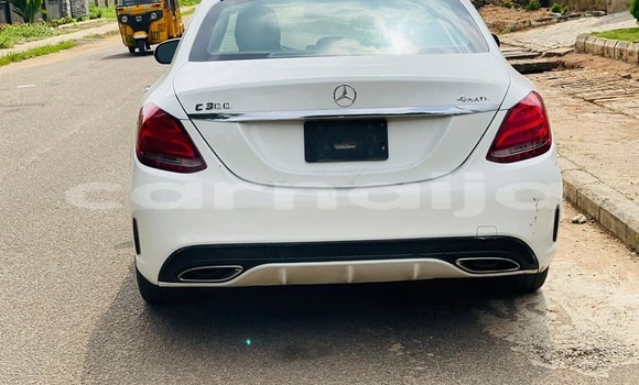 Acheter Occasion Voiture Mercedes-Benz C-Classe Blanc à Abuja, État de Lagos Acheter Occasion Voiture Mercedes-Benz C-Classe Blanc à Abuja, État de Lagos
