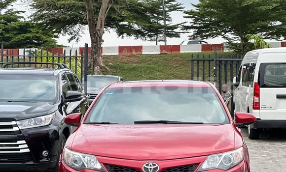 Acheter Occasion Voiture Toyota Camry Rouge à Abuja, État de Lagos Acheter Occasion Voiture Toyota Camry Rouge à Abuja, État de Lagos