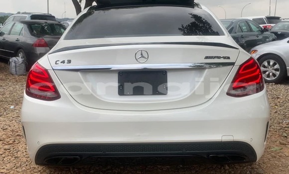 Acheter Occasion Voiture Mercedes-Benz C-Classe Blanc à Abuja, État de Lagos Acheter Occasion Voiture Mercedes-Benz C-Classe Blanc à Abuja, État de Lagos