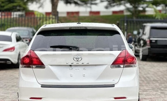Acheter Occasion Voiture Toyota Venza Blanc à Abuja, État de Lagos Acheter Occasion Voiture Toyota Venza Blanc à Abuja, État de Lagos