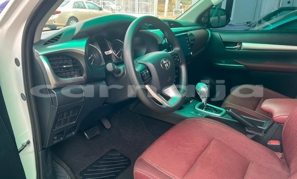 Buy Used Toyota Hilux White Car in Abuja in Lagos State Buy Used Toyota Hilux White Car in Abuja in Lagos State