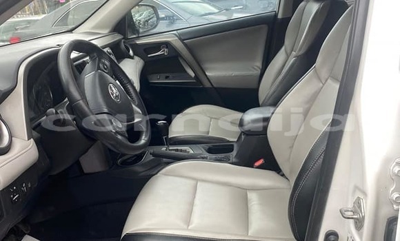 Buy Used Toyota RAV4 White Car in Lagos in Lagos State Buy Used Toyota RAV4 White Car in Lagos in Lagos State