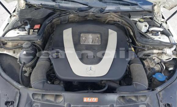 Acheter Import Voiture Mercedes-Benz C–Class Blanc à Lagos, État de Lagos Acheter Import Voiture Mercedes-Benz C–Class Blanc à Lagos, État de Lagos