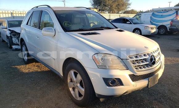 Buy Used Mercedes-Benz ML–Class White Car in Lagos in Lagos State