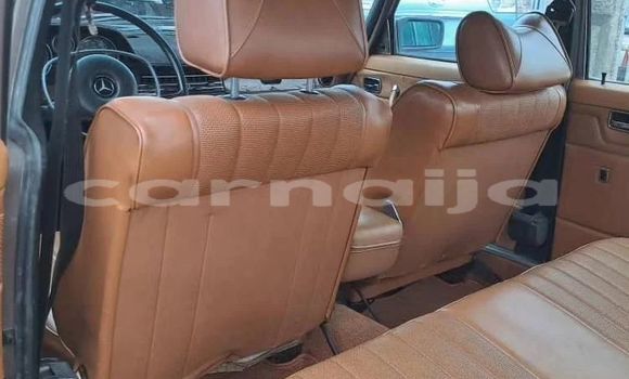 Acheter Occasion Voiture Mercedes-Benz W114 Autre à Lagos, État de Lagos Acheter Occasion Voiture Mercedes-Benz W114 Autre à Lagos, État de Lagos