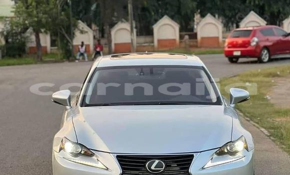 Buy Used Lexus IS White Car in Abuja in Lagos State Buy Used Lexus IS White Car in Abuja in Lagos State