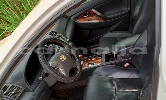 Acheter Occasion Voiture Toyota Camry Blanc à Abuja, État de Lagos Acheter Occasion Voiture Toyota Camry Blanc à Abuja, État de Lagos