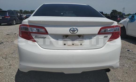 Acheter Neuf Voiture Toyota Camry Blanc à Badagry, État de Lagos Acheter Neuf Voiture Toyota Camry Blanc à Badagry, État de Lagos