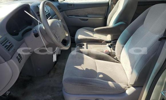 Buy New Toyota Sienna Green Car in Badagry in Lagos State Buy New Toyota Sienna Green Car in Badagry in Lagos State