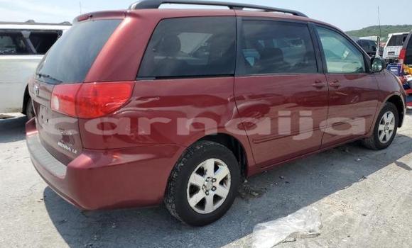 Acheter Neuf Voiture Toyota Sienna Rouge à Badagry, État de Lagos Acheter Neuf Voiture Toyota Sienna Rouge à Badagry, État de Lagos