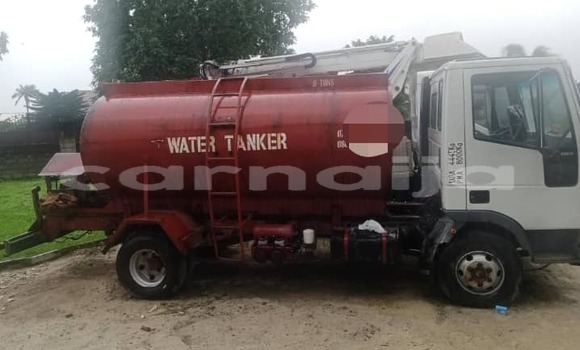 Acheter Occasion Voiture IVECO Massif Blanc à Abuja, État de Lagos Acheter Occasion Voiture IVECO Massif Blanc à Abuja, État de Lagos