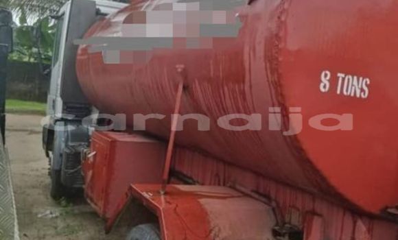 Acheter Occasion Voiture IVECO Massif Blanc à Abuja, État de Lagos Acheter Occasion Voiture IVECO Massif Blanc à Abuja, État de Lagos