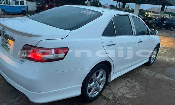 Acheter Occasion Voiture Toyota Camry Blanc à Abuja, État de Lagos Acheter Occasion Voiture Toyota Camry Blanc à Abuja, État de Lagos