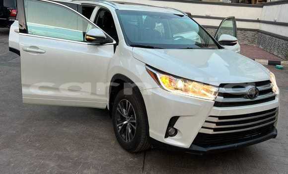 Acheter Occasion Voiture Toyota Highlander Blanc à Abuja, État de Lagos Acheter Occasion Voiture Toyota Highlander Blanc à Abuja, État de Lagos