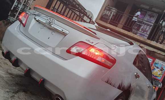 Acheter Occasion Voiture Toyota Camry Blanc à Lagos, État de Lagos Acheter Occasion Voiture Toyota Camry Blanc à Lagos, État de Lagos