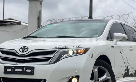 Buy Used Toyota Venza White Car in Lagos in Lagos State