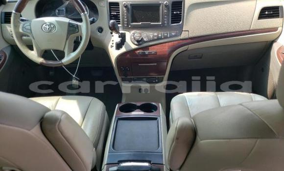 Buy New Toyota Sienna Red Car in Badagry in Lagos State Buy New Toyota Sienna Red Car in Badagry in Lagos State
