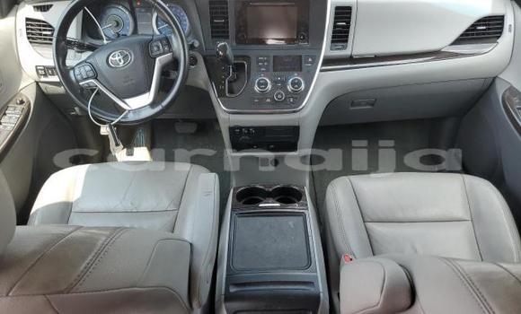 Acheter Neuf Voiture Toyota Sienna Gris à Badagry, État de Lagos Acheter Neuf Voiture Toyota Sienna Gris à Badagry, État de Lagos