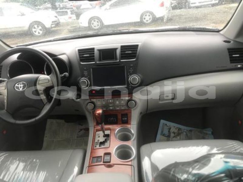 Big with watermark toyota highlander katsina daura 3590