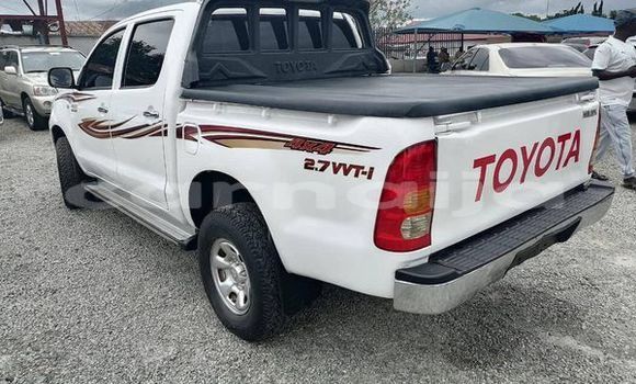 Buy Used Toyota Hilux White Car in Lagos in Lagos State Buy Used Toyota Hilux White Car in Lagos in Lagos State