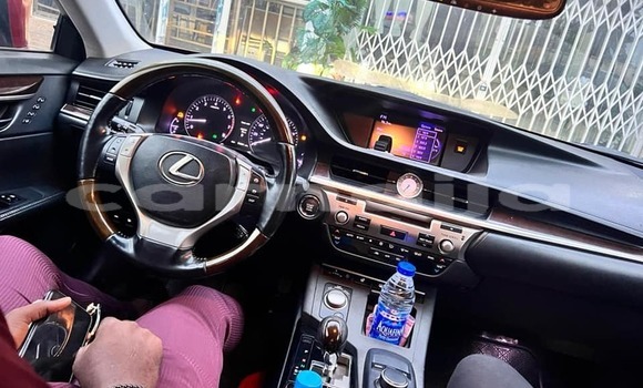 Acheter Occasion Voiture Lexus ES Rouge à Lagos, État de Lagos Acheter Occasion Voiture Lexus ES Rouge à Lagos, État de Lagos