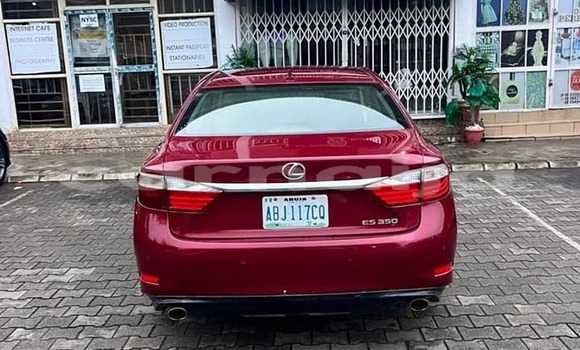 Acheter Occasion Voiture Lexus ES Rouge à Lagos, État de Lagos Acheter Occasion Voiture Lexus ES Rouge à Lagos, État de Lagos