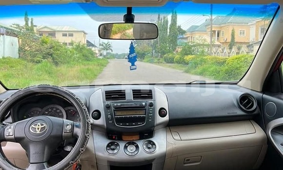 Acheter Occasion Voiture Toyota RAV4 Rouge à Lagos, État de Lagos