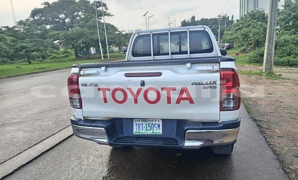Acheter Occasion Voiture Toyota Hilux Blanc à Abuja, État de Lagos Acheter Occasion Voiture Toyota Hilux Blanc à Abuja, État de Lagos