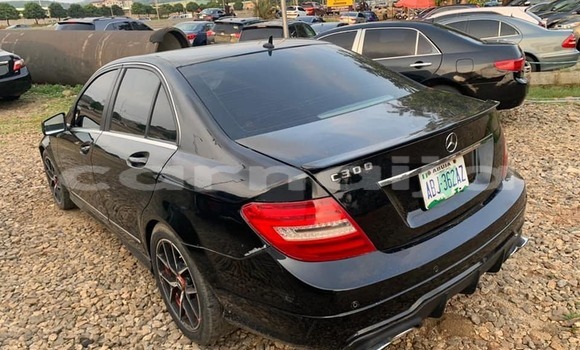 Buy Used Mercedes-Benz C–Class Black Car in Abuja in Lagos State Buy Used Mercedes-Benz C–Class Black Car in Abuja in Lagos State