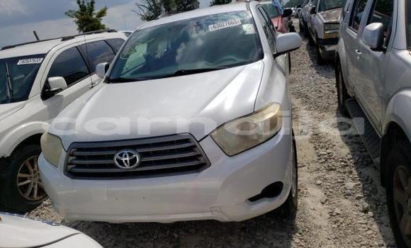 Buy New Toyota Highlander White Car in Badagry in Lagos State Buy New Toyota Highlander White Car in Badagry in Lagos State