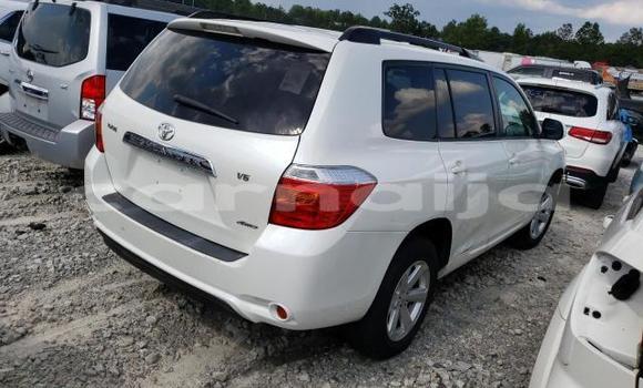Acheter Neuf Voiture Toyota Highlander Blanc à Badagry, État de Lagos Acheter Neuf Voiture Toyota Highlander Blanc à Badagry, État de Lagos