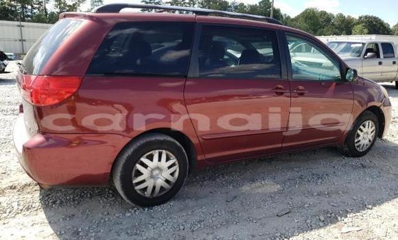 Acheter Neuf Voiture Toyota Sienna Rouge à Badagry, État de Lagos Acheter Neuf Voiture Toyota Sienna Rouge à Badagry, État de Lagos