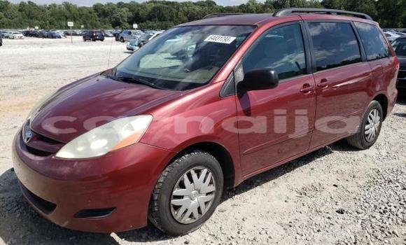 Acheter Neuf Voiture Toyota Sienna Rouge à Badagry, État de Lagos Acheter Neuf Voiture Toyota Sienna Rouge à Badagry, État de Lagos