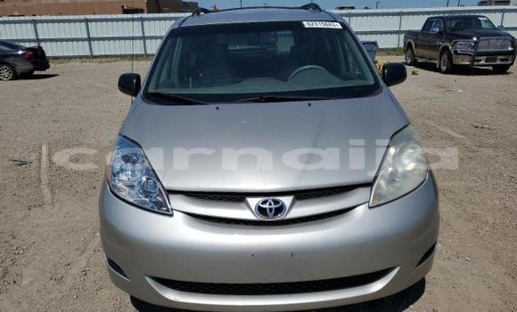 Buy New Toyota Sienna Silver Car in Badagry in Lagos State