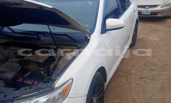 Acheter Occasion Voiture Toyota Camry Blanc à Abuja, État de Lagos