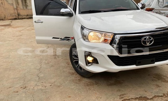 Acheter Occasion Voiture Toyota Hilux Blanc à Abuja, État de Lagos Acheter Occasion Voiture Toyota Hilux Blanc à Abuja, État de Lagos