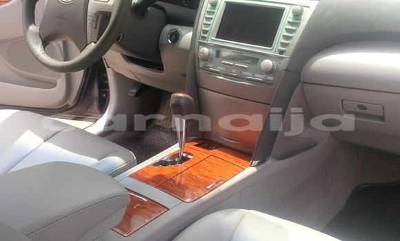 Acheter Occasion Voiture Toyota Camry Rouge à Akodo, État de Lagos Acheter Occasion Voiture Toyota Camry Rouge à Akodo, État de Lagos