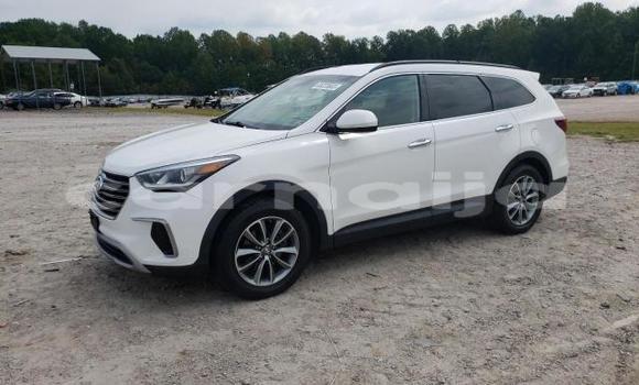 Buy New Hyundai Santa Fe White Car in Badagry in Lagos State Buy New Hyundai Santa Fe White Car in Badagry in Lagos State