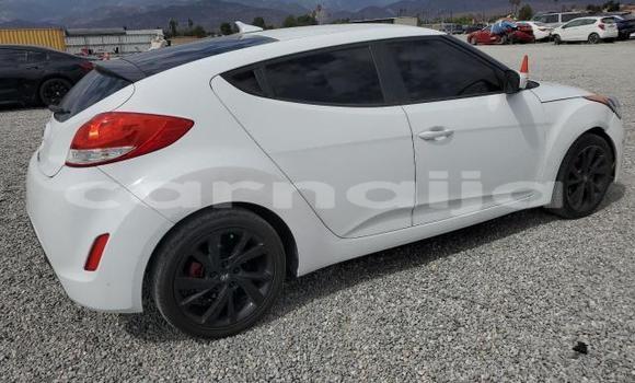Buy New Hyundai Veloster White Car in Badagry in Lagos State Buy New Hyundai Veloster White Car in Badagry in Lagos State