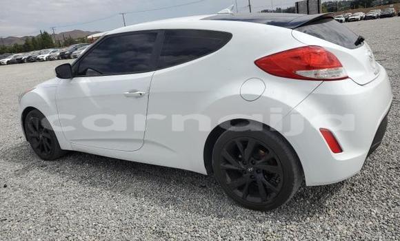 Buy New Hyundai Veloster White Car in Badagry in Lagos State Buy New Hyundai Veloster White Car in Badagry in Lagos State
